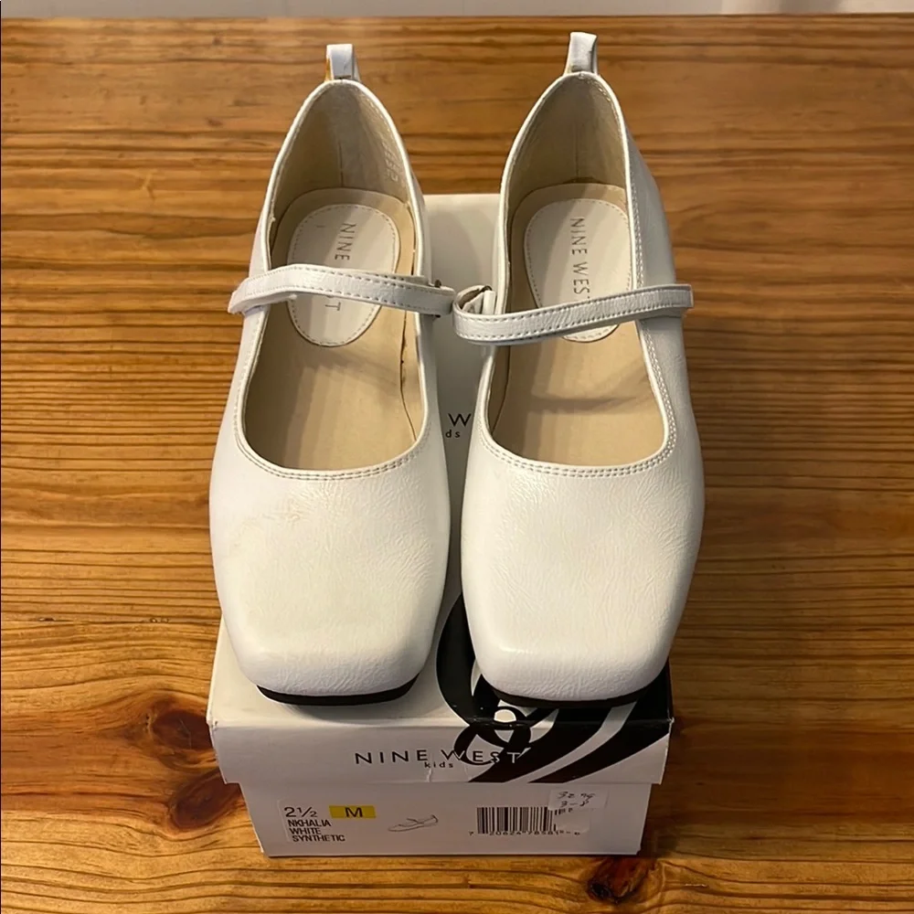 Nine West White Mary Jane Flats